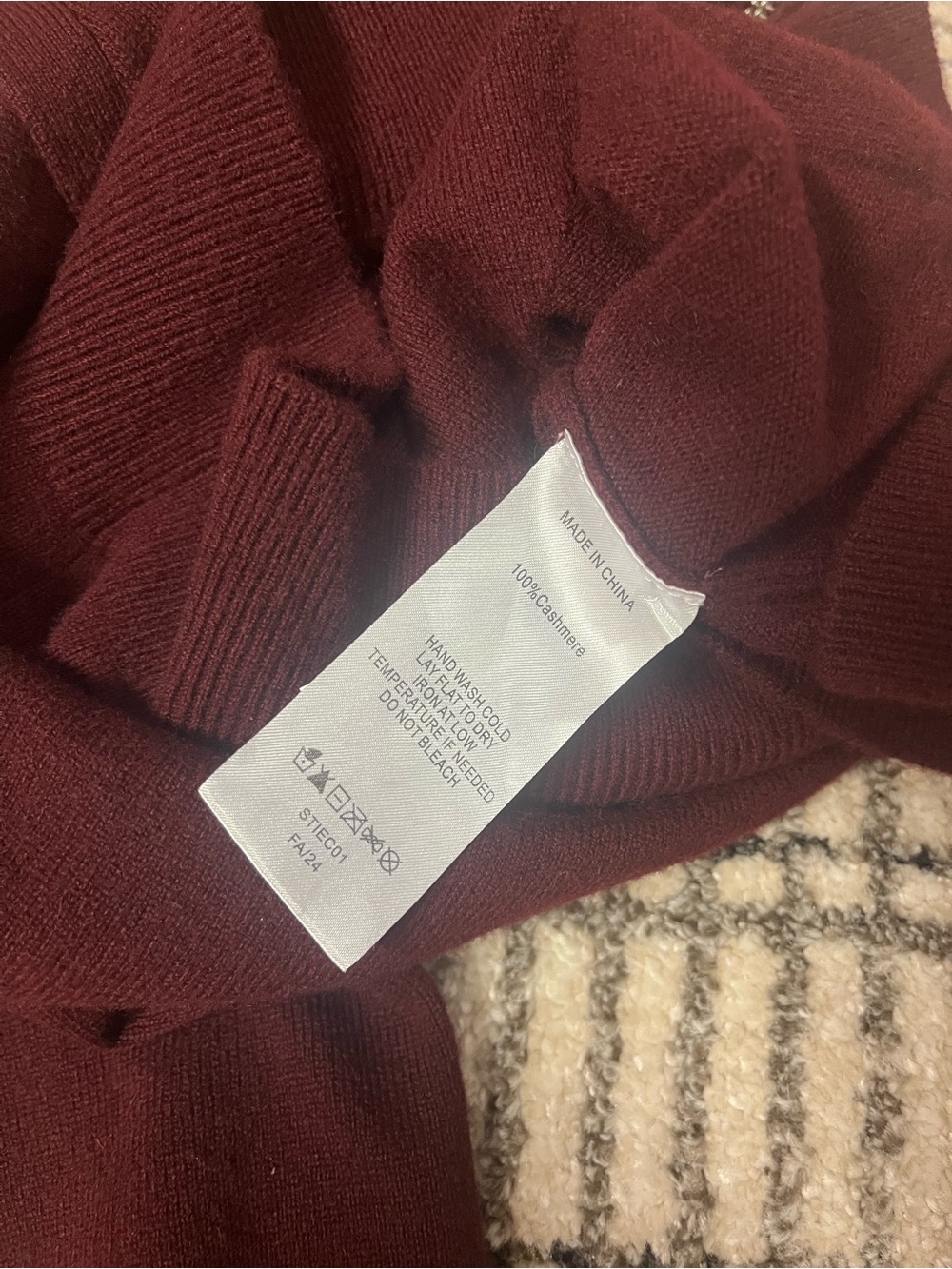 NWOT Quince 100% Mongolian Cashmere Full Zip Sweater - Small - Burgundy - Picture 7 of 10